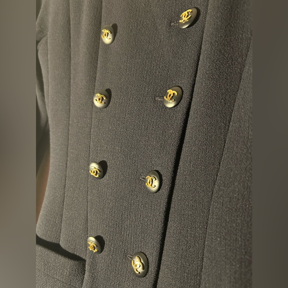 CHANEL 1991 Collection 25 100% Wool Blazer w/ Silk Lining - Authentic - Picture 3 of 11